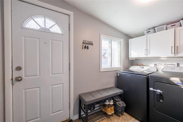 









6


King

ST,
Stony Mountain,




MB
R0C 3A0

