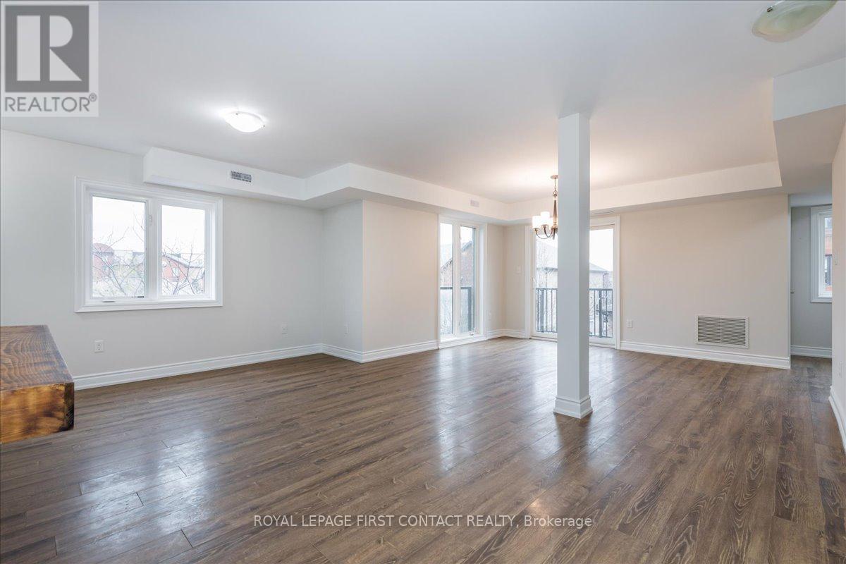 












4 - 35 MADELAINE DRIVE

,
Barrie,




Ontario
L9J0G8

