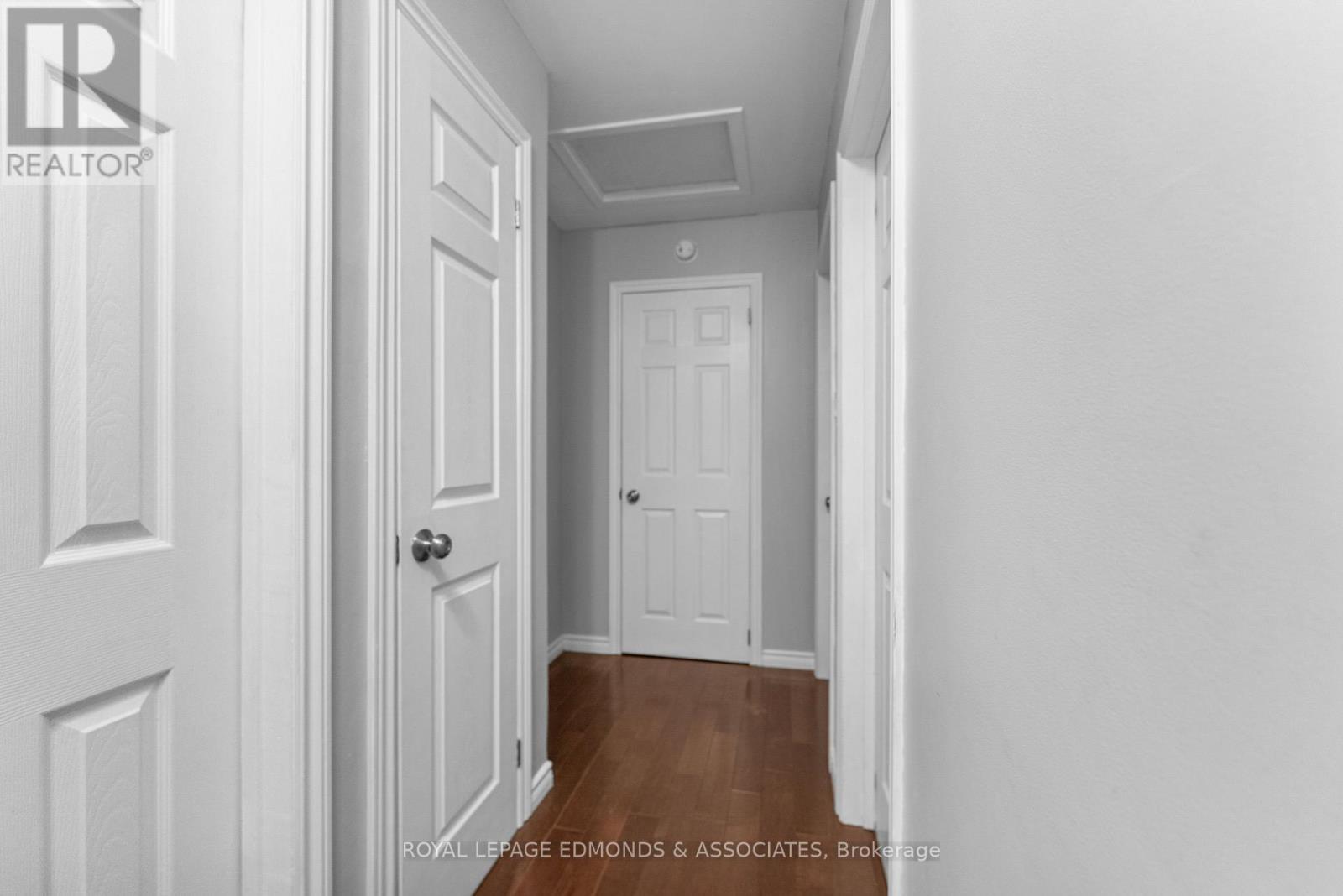 












94 OAK STREET W

,
Laurentian Valley,




Ontario
K8A7R3

