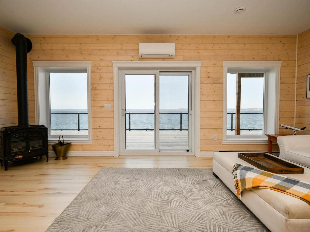 












1907 Highway 329

,
Hubbards,




NS
B0J 1T0

