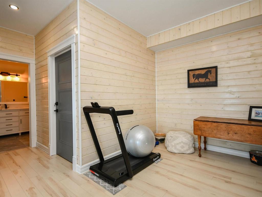 












1907 Highway 329

,
Hubbards,




NS
B0J 1T0

