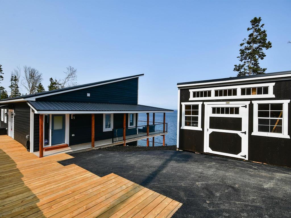 












1907 Highway 329

,
Hubbards,




NS
B0J 1T0

