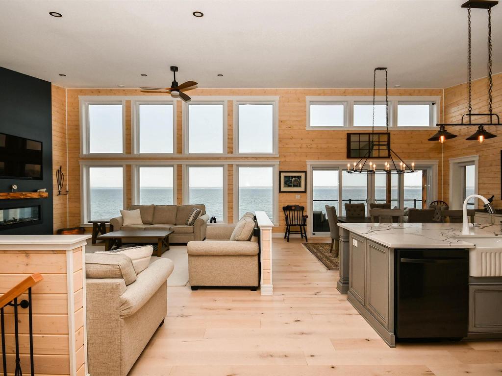












1907 Highway 329

,
Hubbards,




NS
B0J 1T0

