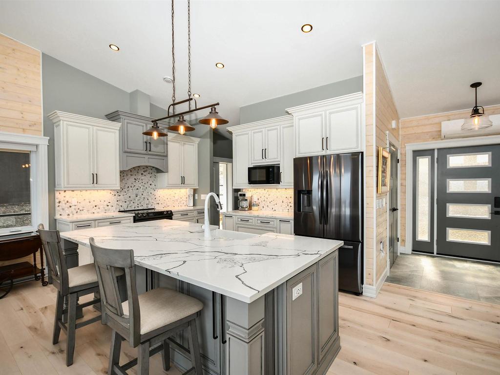 












1907 Highway 329

,
Hubbards,




NS
B0J 1T0

