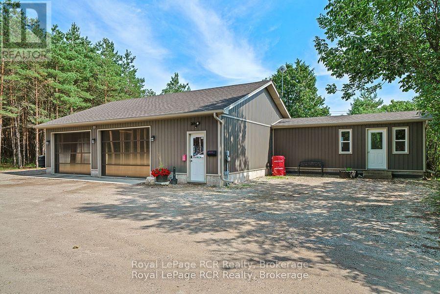 












302769 DOUGLAS STREET

,
West Grey,




Ontario
N0G1R0

