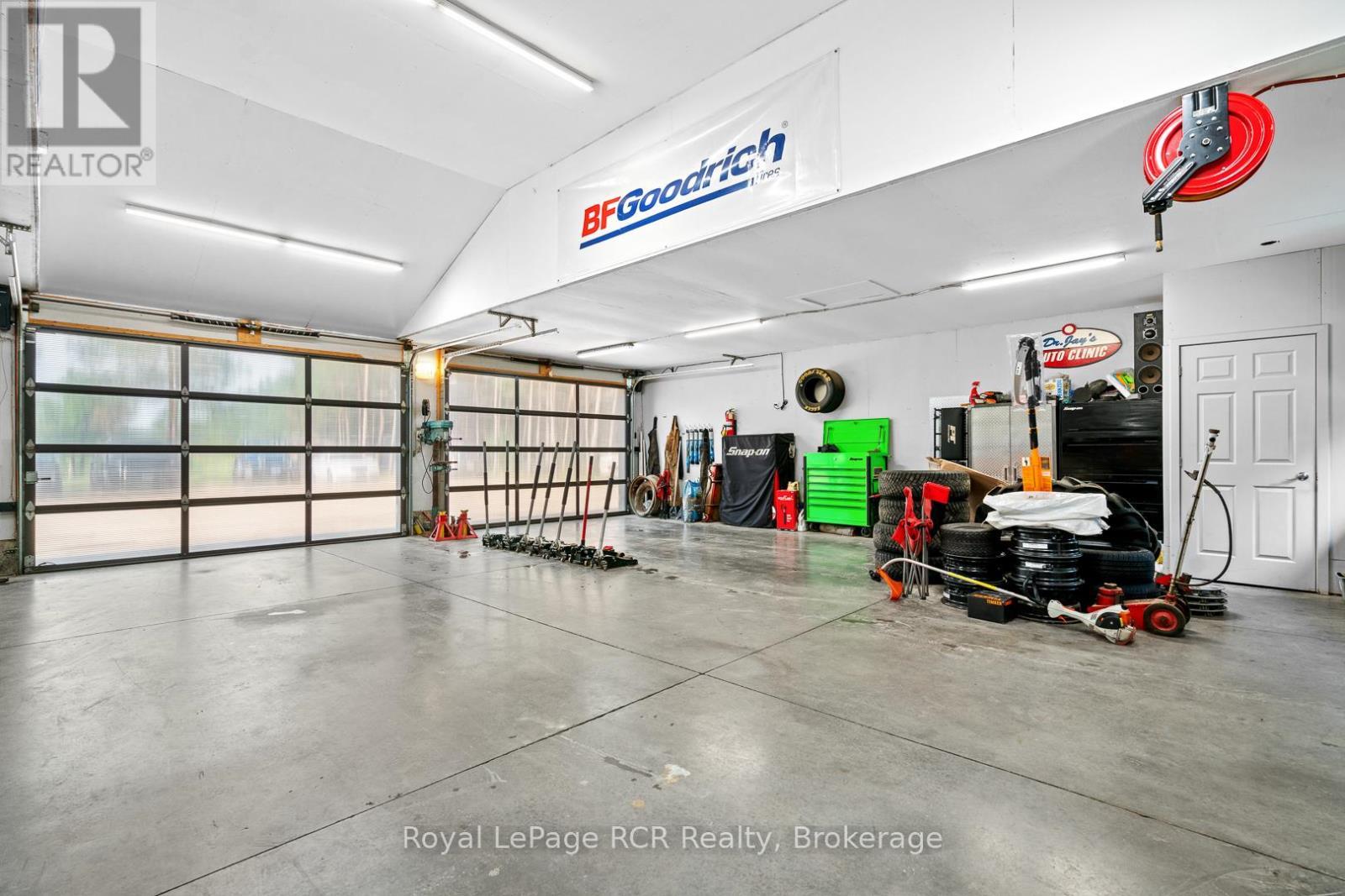 












302769 DOUGLAS STREET

,
West Grey,




Ontario
N0G1R0

