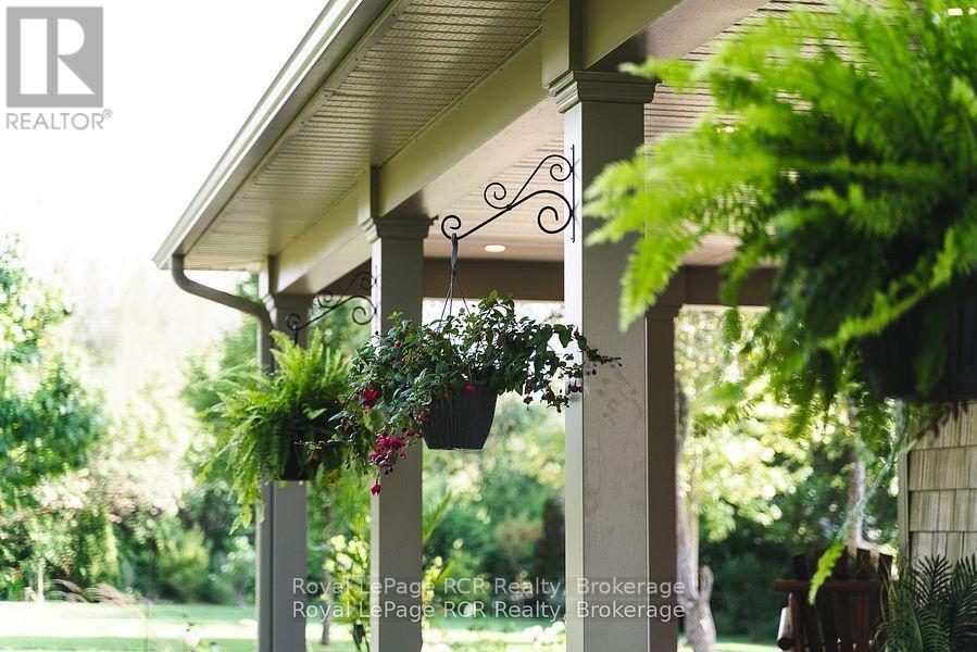 












302769 DOUGLAS STREET

,
West Grey,




Ontario
N0G1R0

