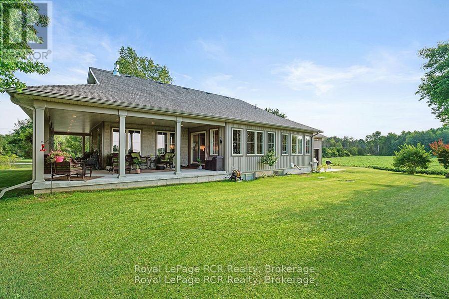 












302769 DOUGLAS STREET

,
West Grey,




Ontario
N0G1R0

