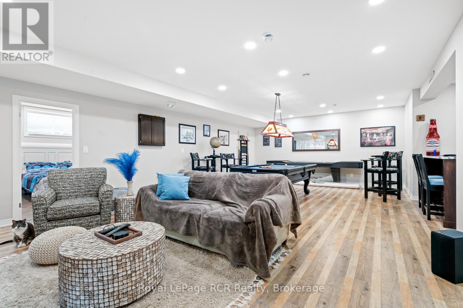 












302769 DOUGLAS STREET

,
West Grey,




Ontario
N0G1R0

