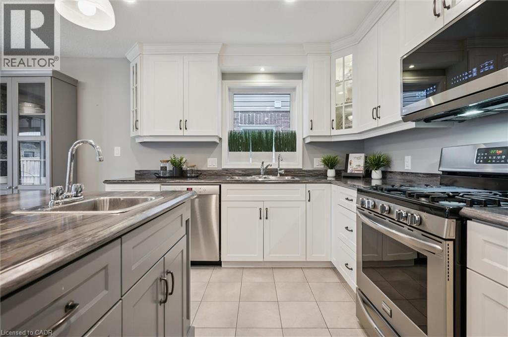 












75 WOODBERRY Crescent

,
Elmira,




Ontario
N3B0C5

