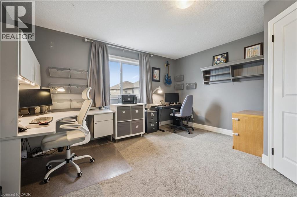 












75 WOODBERRY Crescent

,
Elmira,




Ontario
N3B0C5

