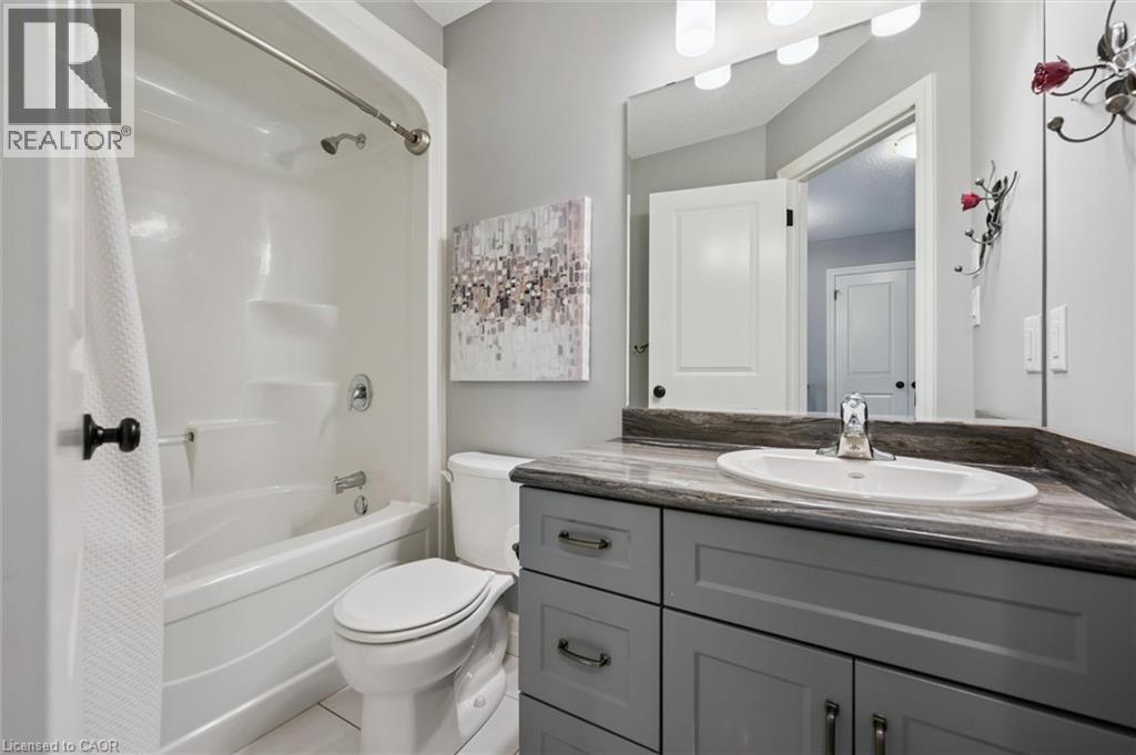 












75 WOODBERRY Crescent

,
Elmira,




Ontario
N3B0C5

