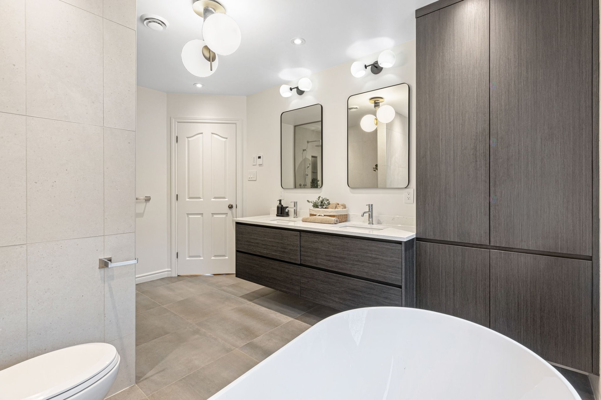 









767


Rue Wilfrid-Pelletier

,
Boucherville,




QC
J4B8V1


