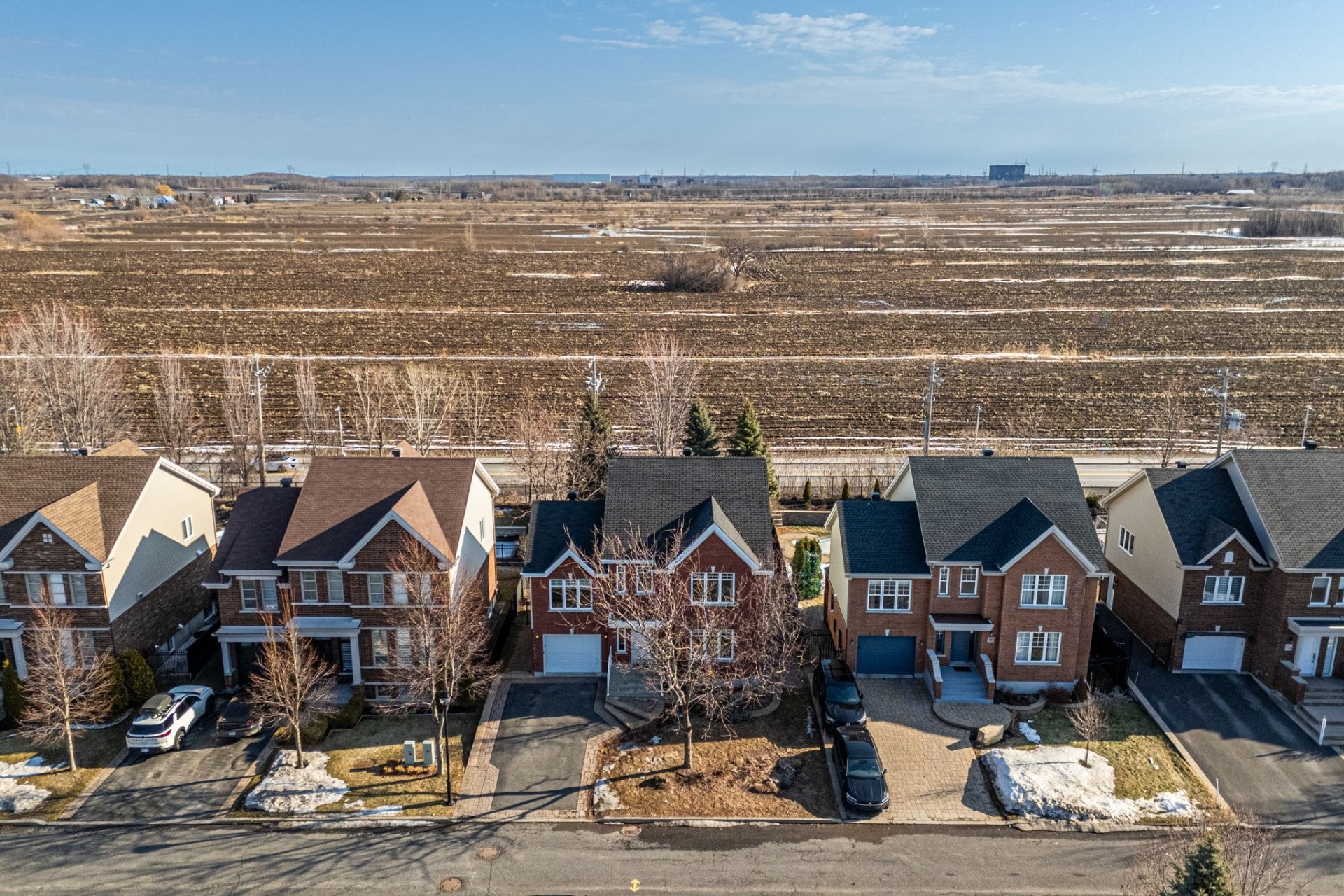









767


Rue Wilfrid-Pelletier

,
Boucherville,




QC
J4B8V1

