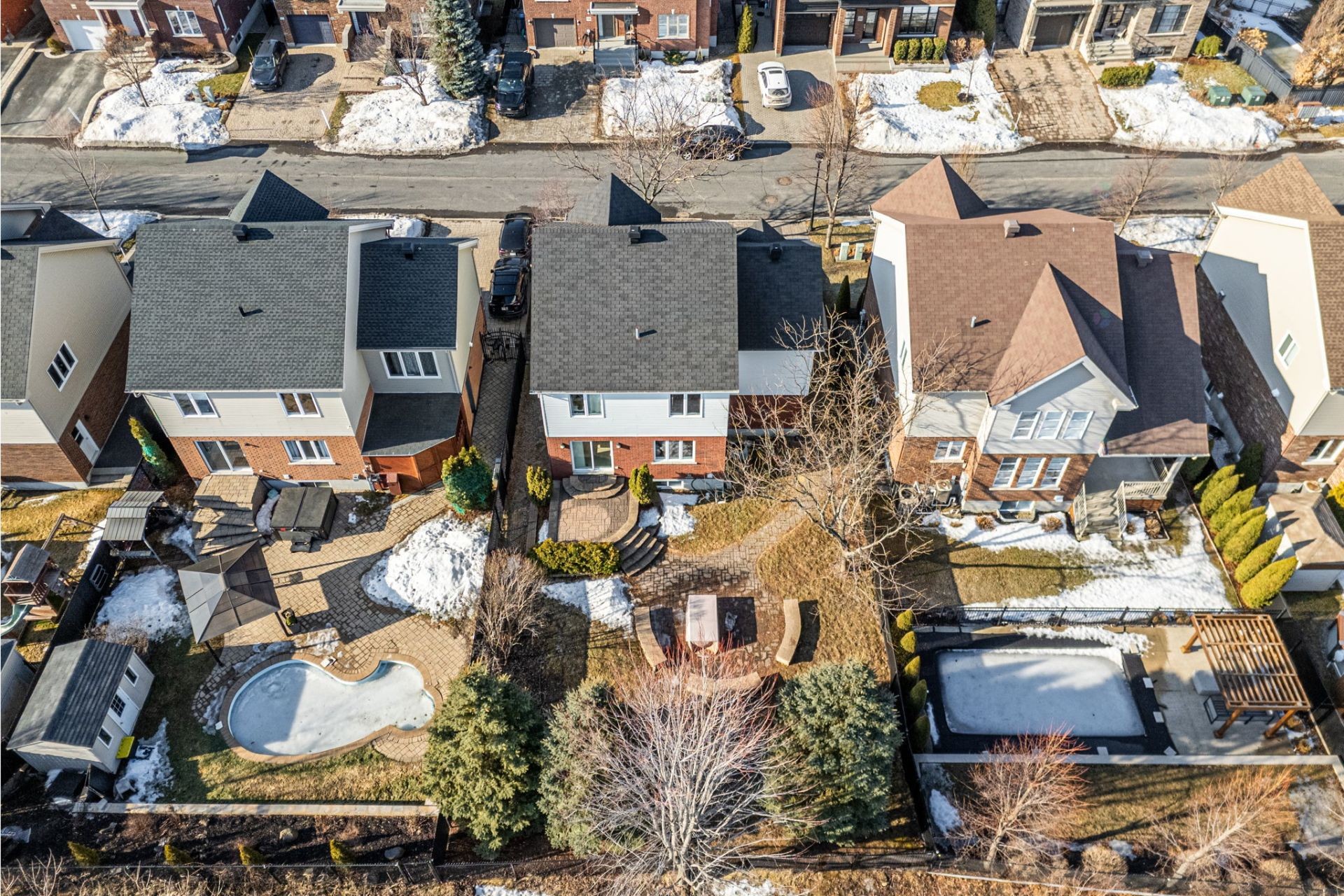 









767


Rue Wilfrid-Pelletier

,
Boucherville,




QC
J4B8V1

