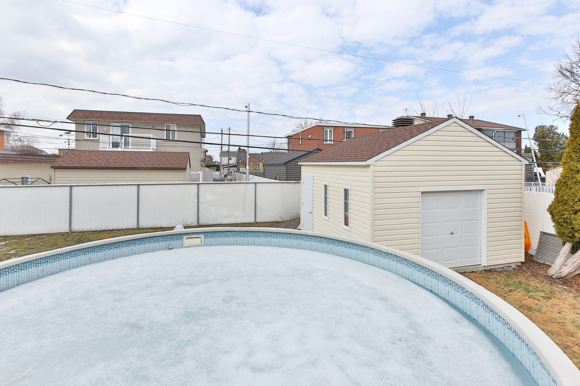 









660


Av. du Portage

,
Sainte-Catherine,




QC
J5C1J1

