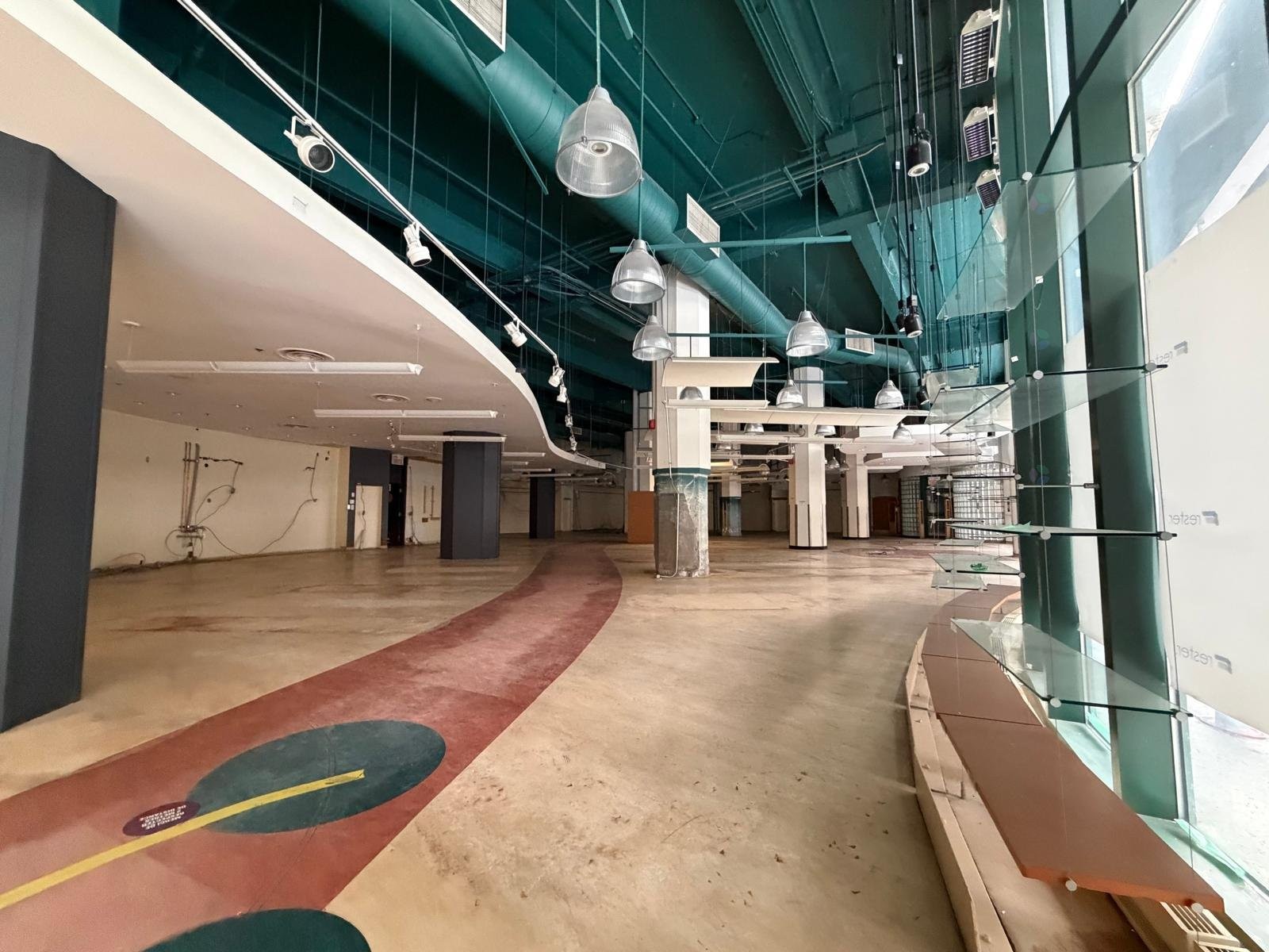 









440


Boul. De Maisonneuve O.

, 1A,
Montréal (Ville-Marie),




QC
H3A0B4

