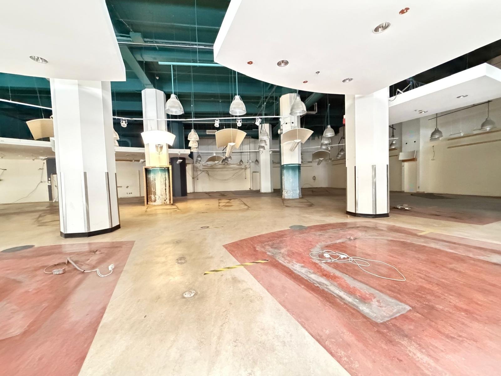 









440


Boul. De Maisonneuve O.

, 1A,
Montréal (Ville-Marie),




QC
H3A0B4

