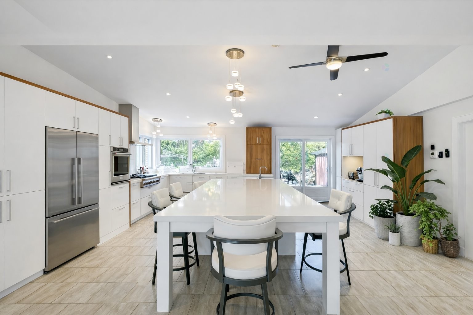 









590


Av. Townshend

,
Saint-Lambert,




QC
J4R1M5

