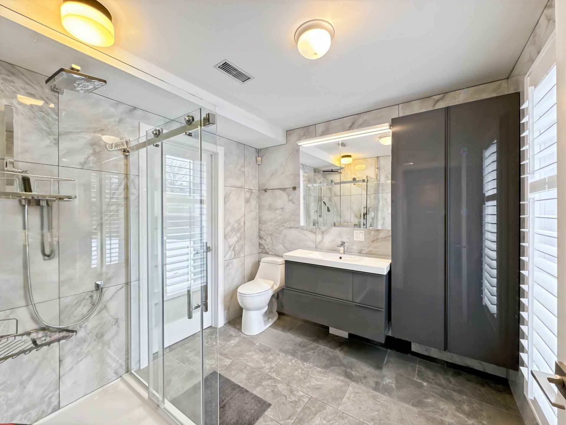 









590


Av. Townshend

,
Saint-Lambert,




QC
J4R1M5

