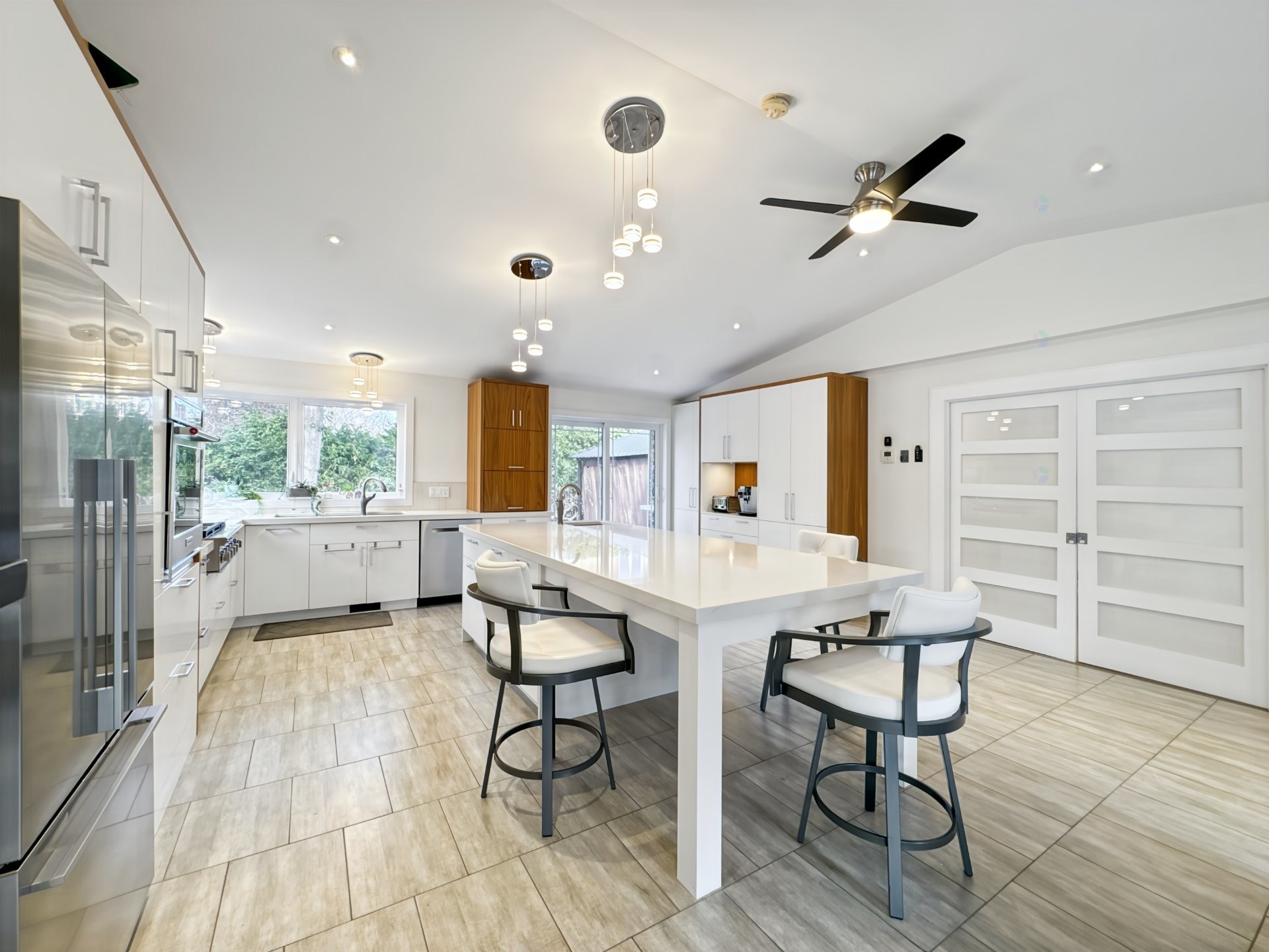 









590


Av. Townshend

,
Saint-Lambert,




QC
J4R1M5

