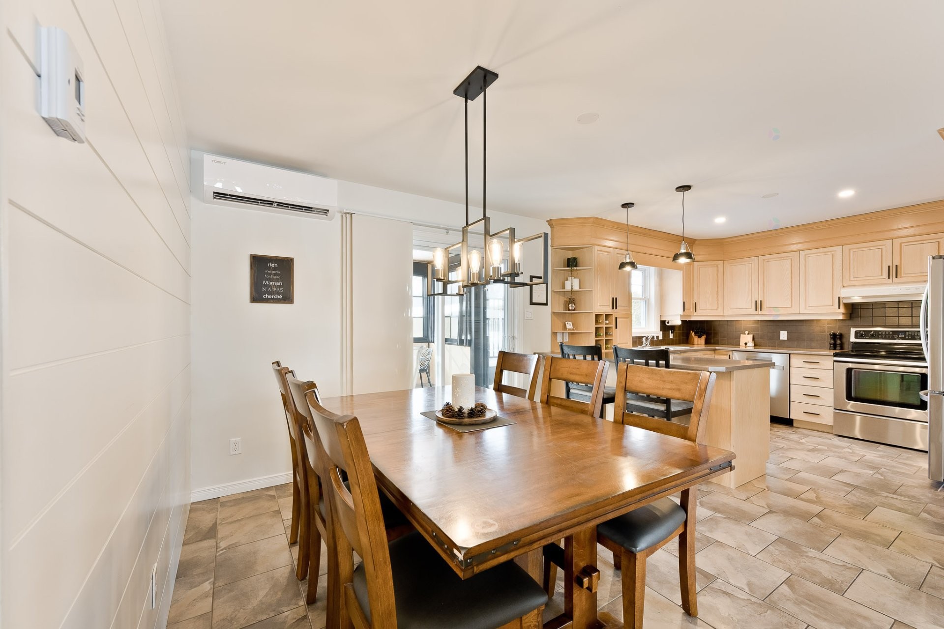 









297


Rue des Saphirs

,
Sherbrooke (Fleurimont),




QC
J1G5C5

