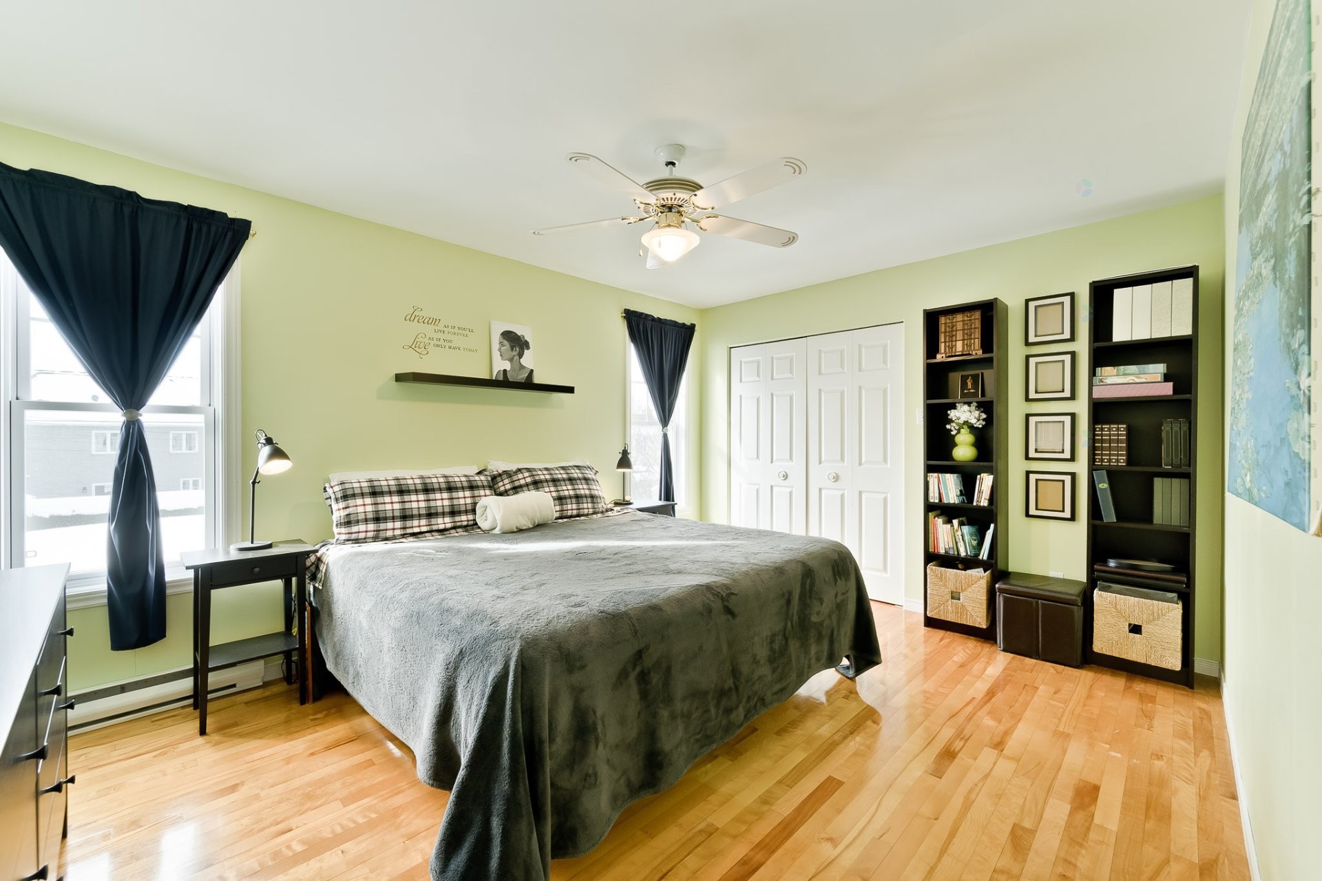 









297


Rue des Saphirs

,
Sherbrooke (Fleurimont),




QC
J1G5C5

