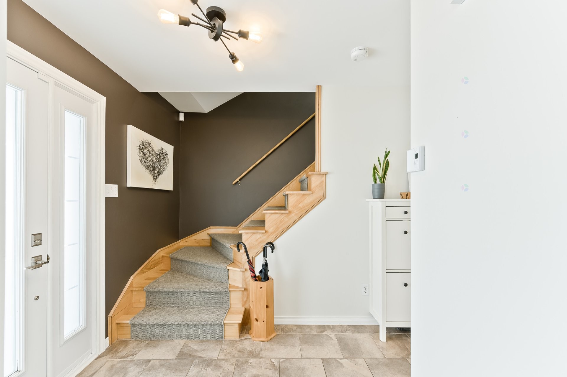 









297


Rue des Saphirs

,
Sherbrooke (Fleurimont),




QC
J1G5C5

