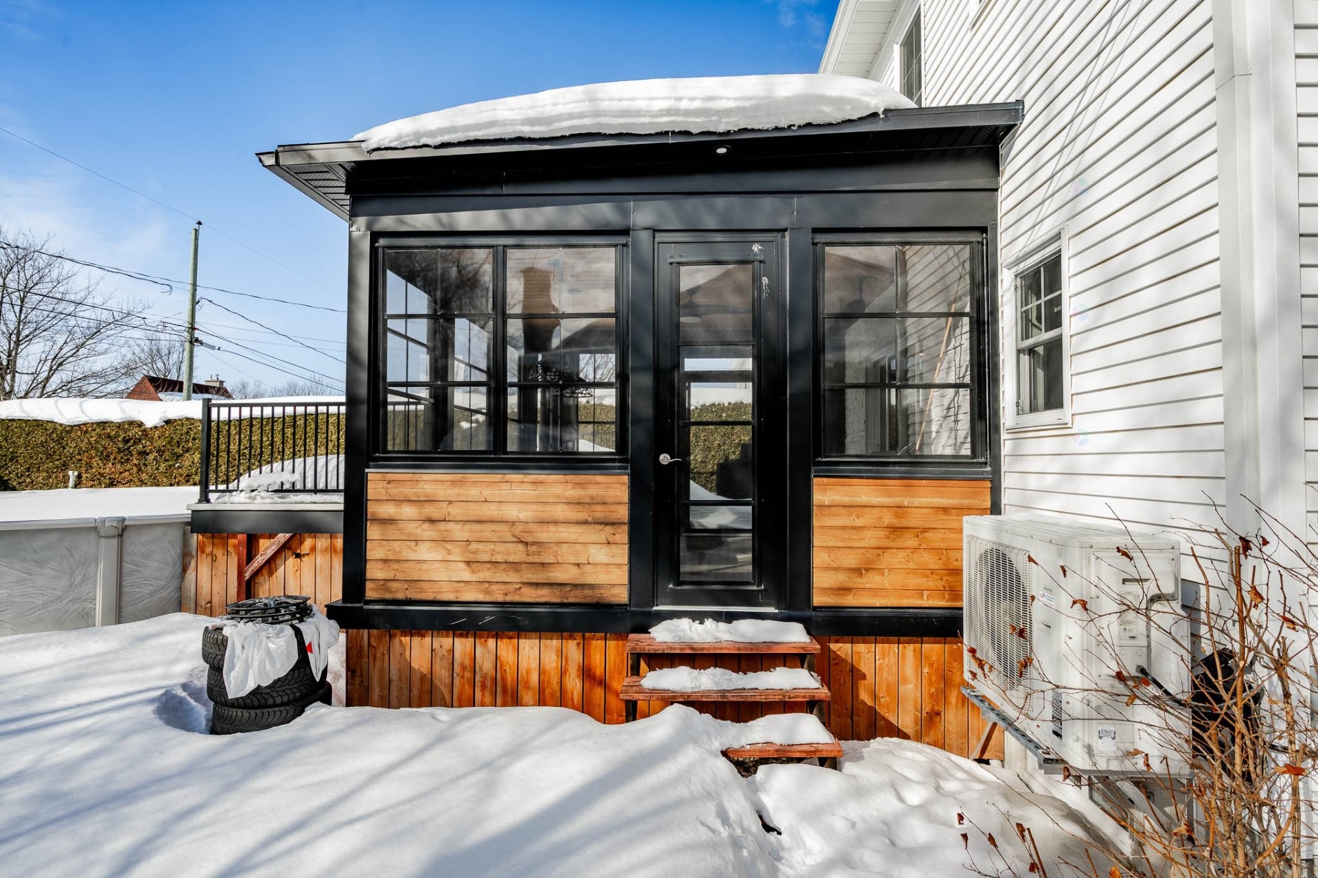 









297


Rue des Saphirs

,
Sherbrooke (Fleurimont),




QC
J1G5C5

