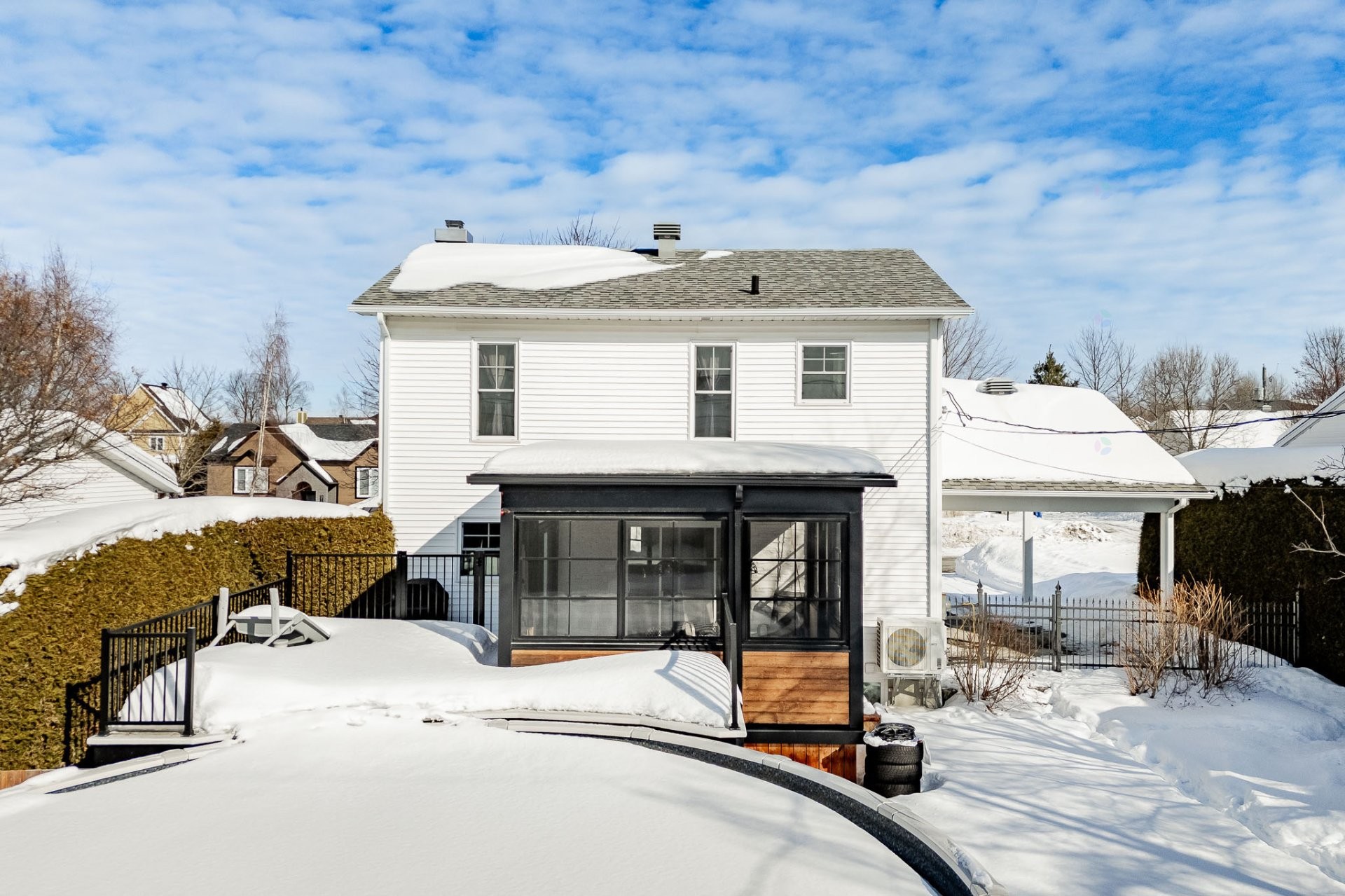 









297


Rue des Saphirs

,
Sherbrooke (Fleurimont),




QC
J1G5C5

