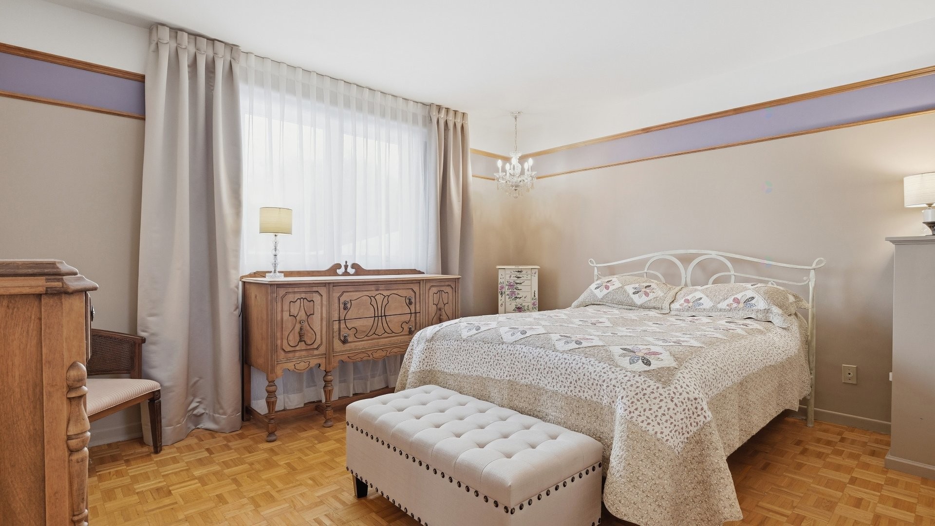 









7515


Rue Trudeau

,
Brossard,




QC
J4W2N5

