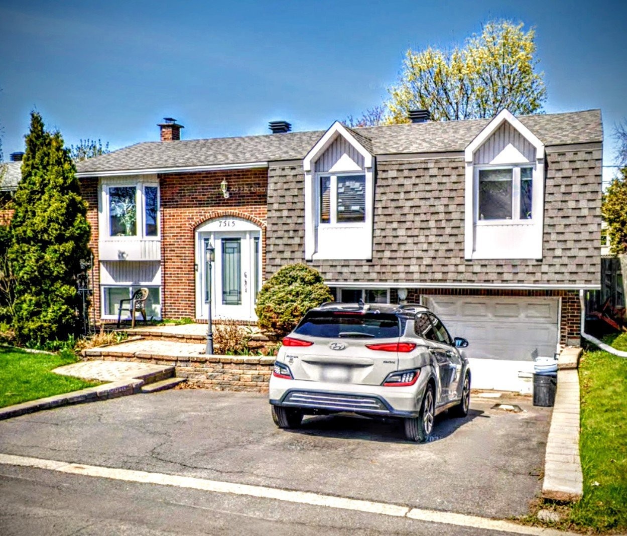 









7515


Rue Trudeau

,
Brossard,




QC
J4W2N5

