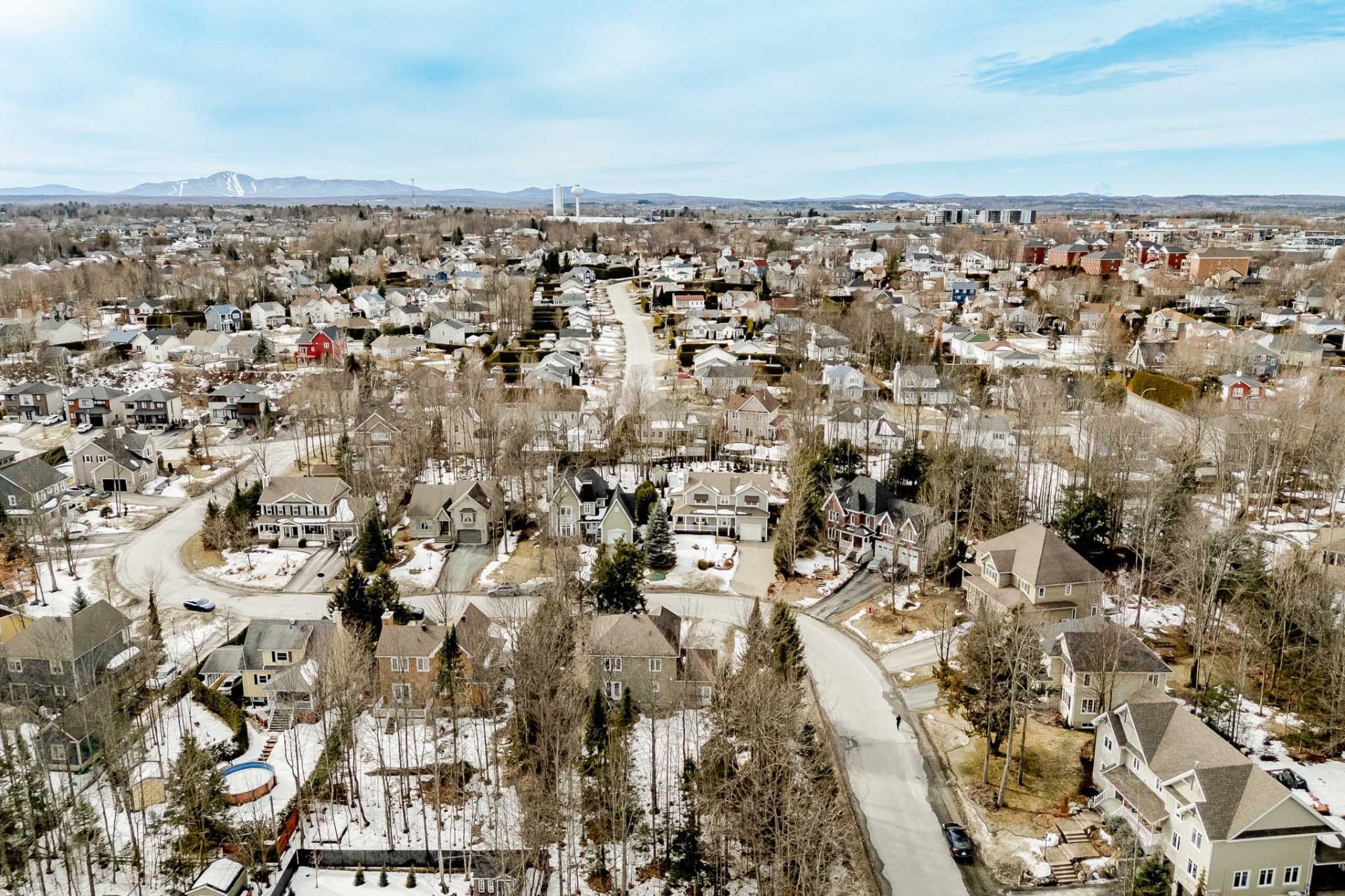 









4702


Rue des Chanterelles

,
Sherbrooke (Brompton/Rock Forest/Saint-Élie/Deauville),




QC
J1N4J6

