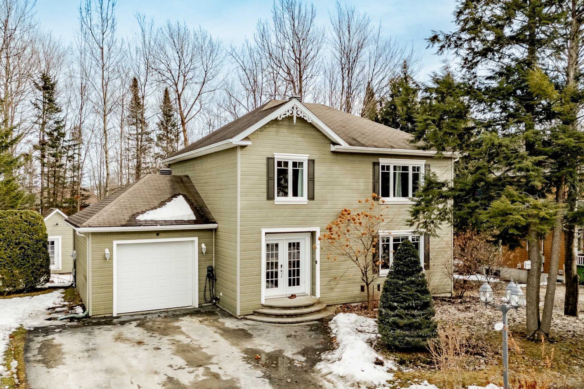 









4702


Rue des Chanterelles

,
Sherbrooke (Brompton/Rock Forest/Saint-Élie/Deauville),




QC
J1N4J6

