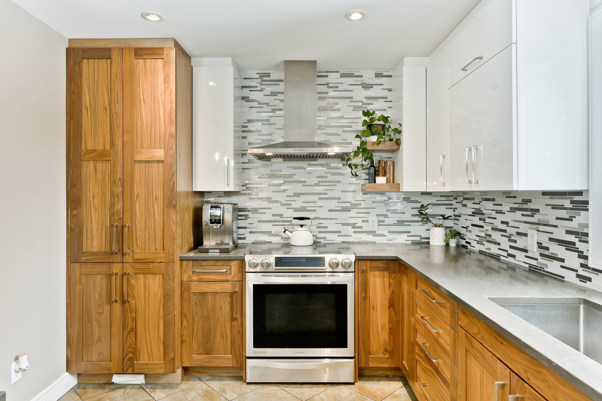 









4702


Rue des Chanterelles

,
Sherbrooke (Brompton/Rock Forest/Saint-Élie/Deauville),




QC
J1N4J6

