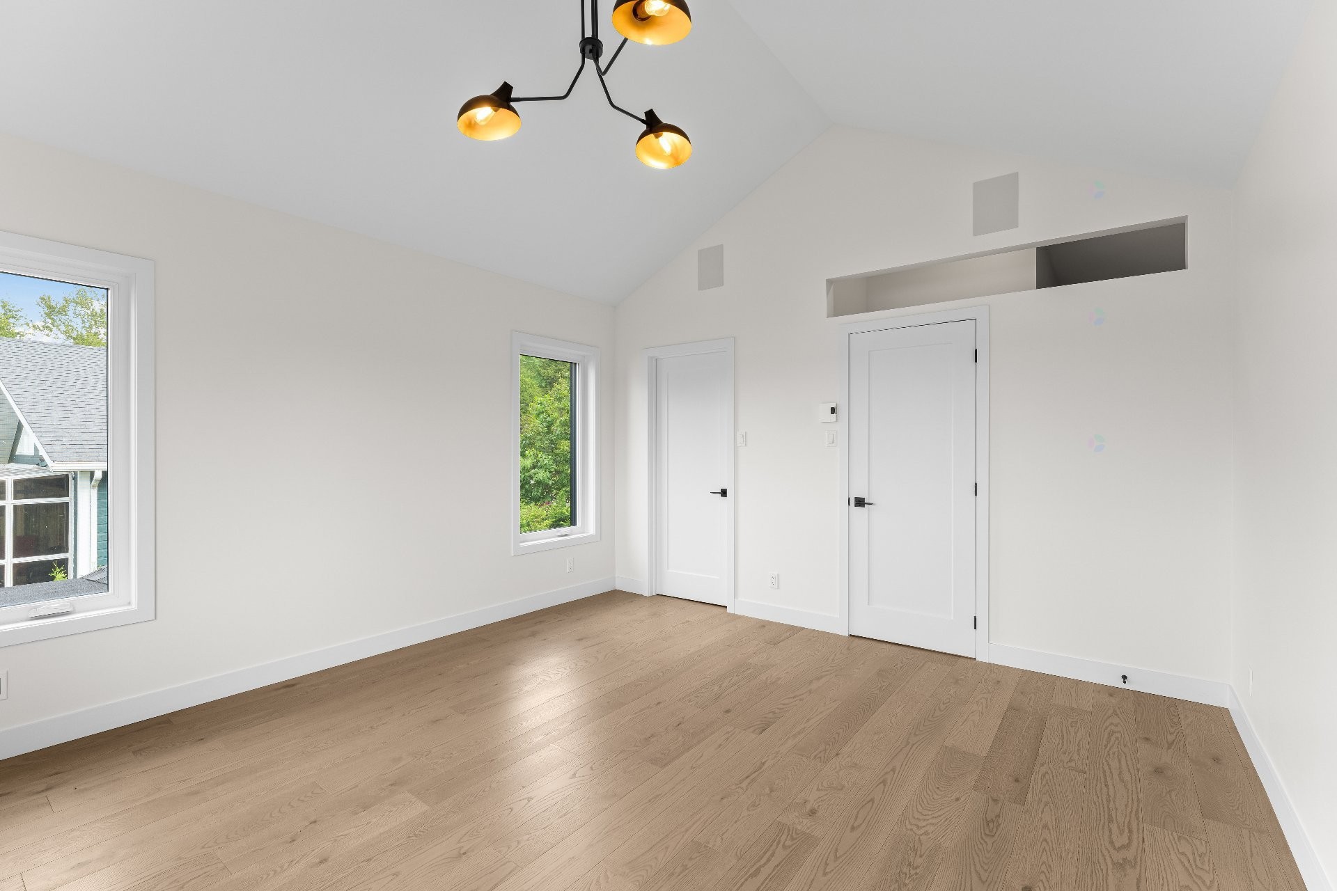 









185


Rue du Val-Joli

,
Sainte-Catherine-de-Hatley,




QC
J0B1W0

