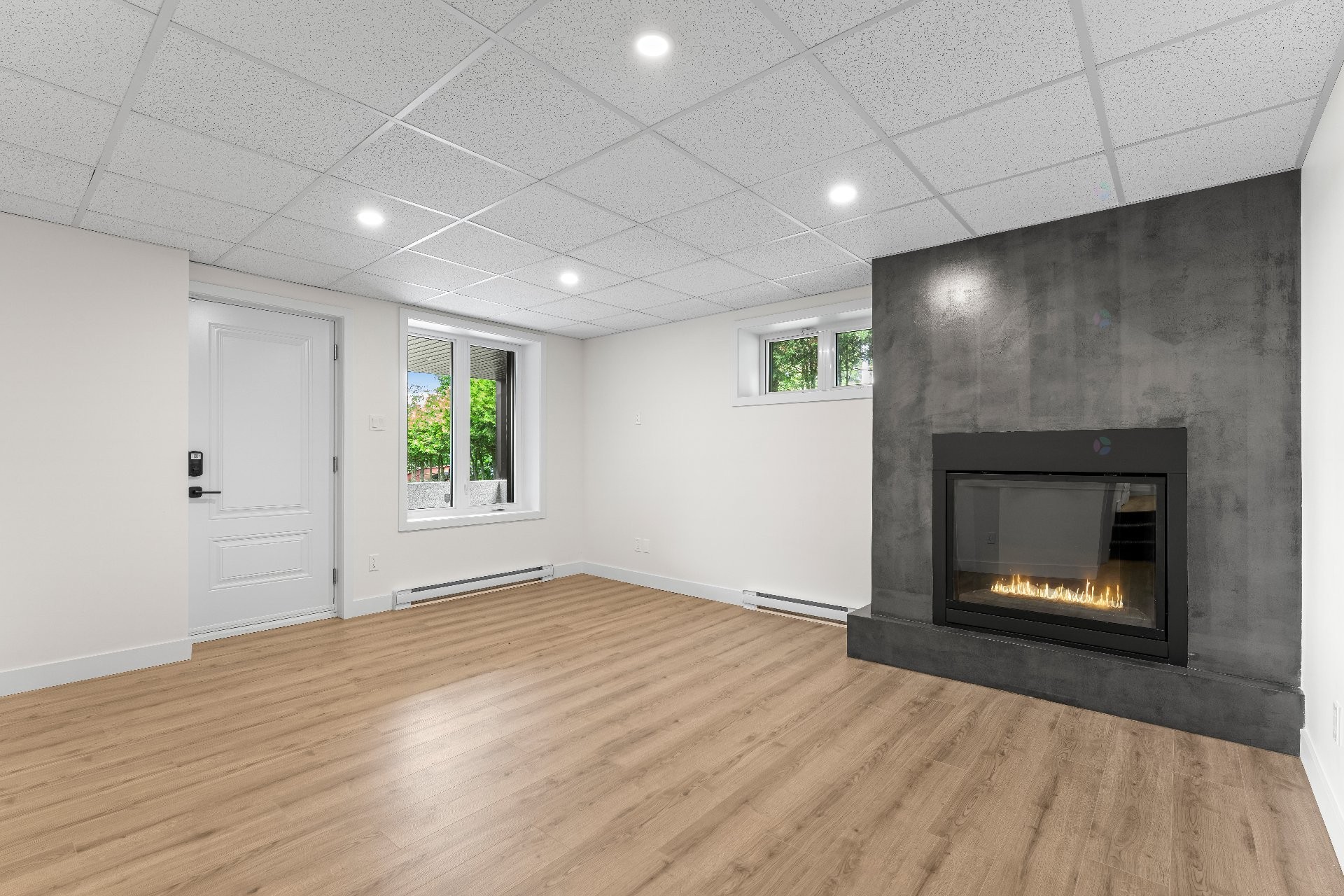 









185


Rue du Val-Joli

,
Sainte-Catherine-de-Hatley,




QC
J0B1W0

