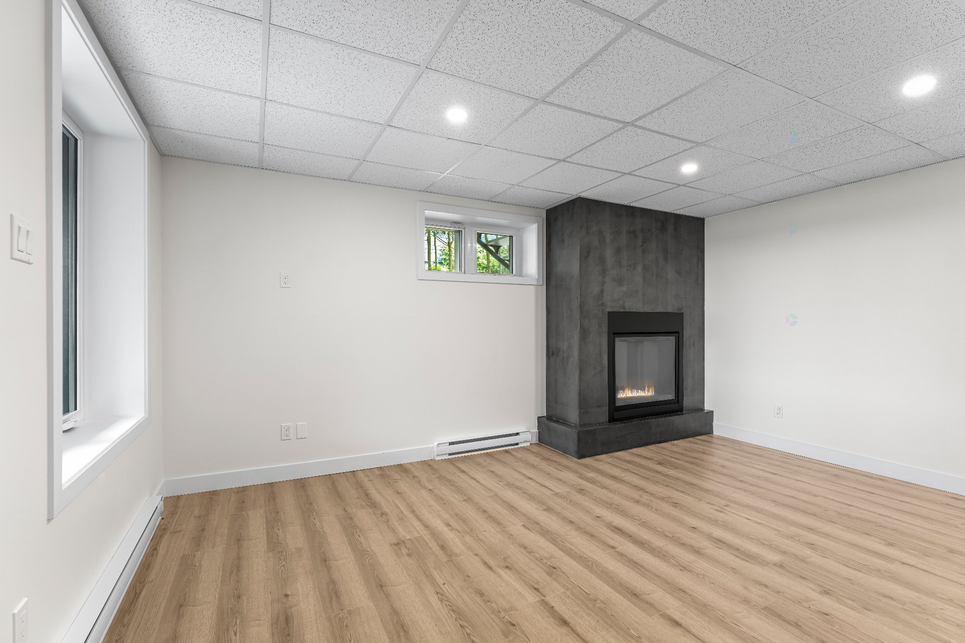 









185


Rue du Val-Joli

,
Sainte-Catherine-de-Hatley,




QC
J0B1W0

