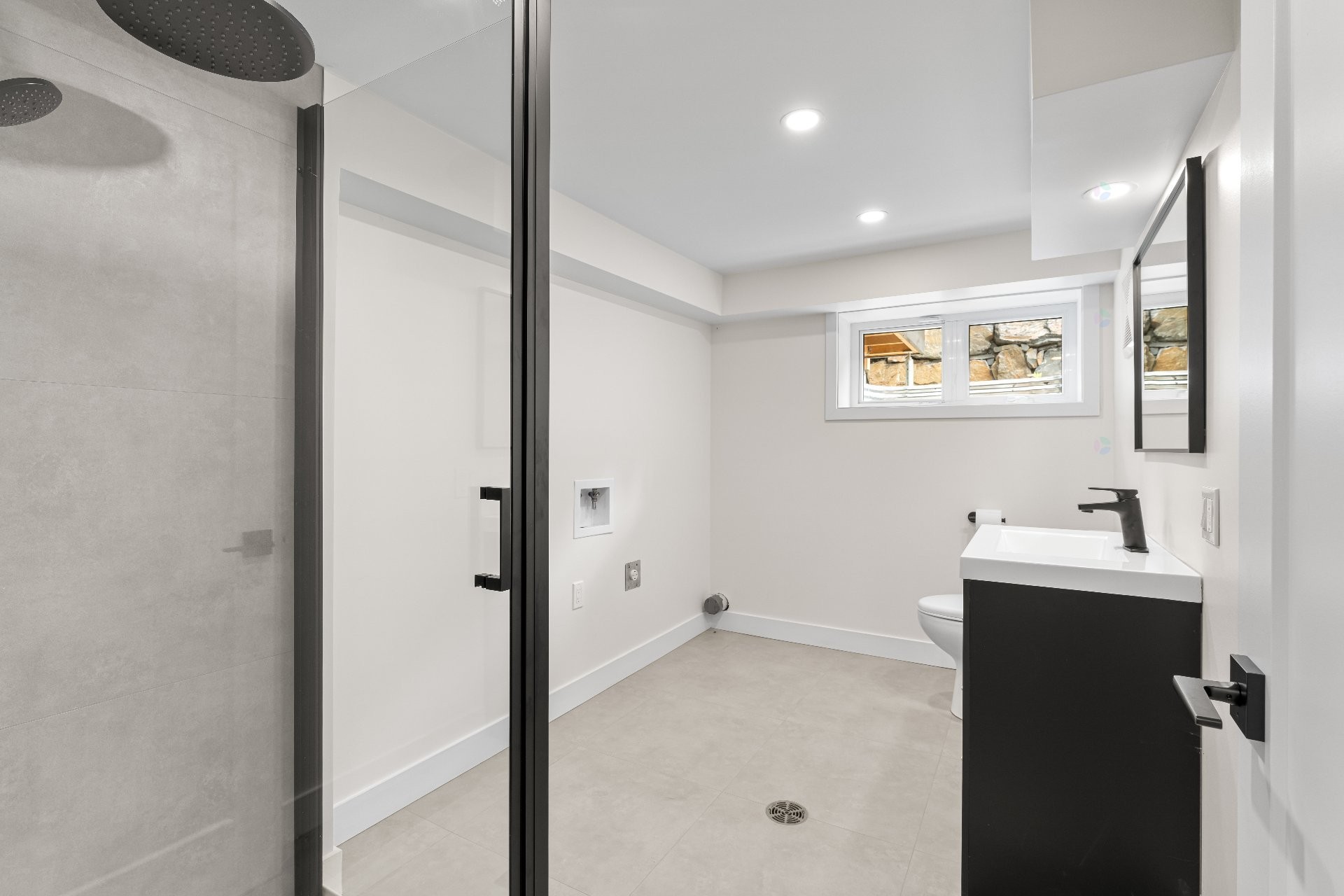 









185


Rue du Val-Joli

,
Sainte-Catherine-de-Hatley,




QC
J0B1W0


