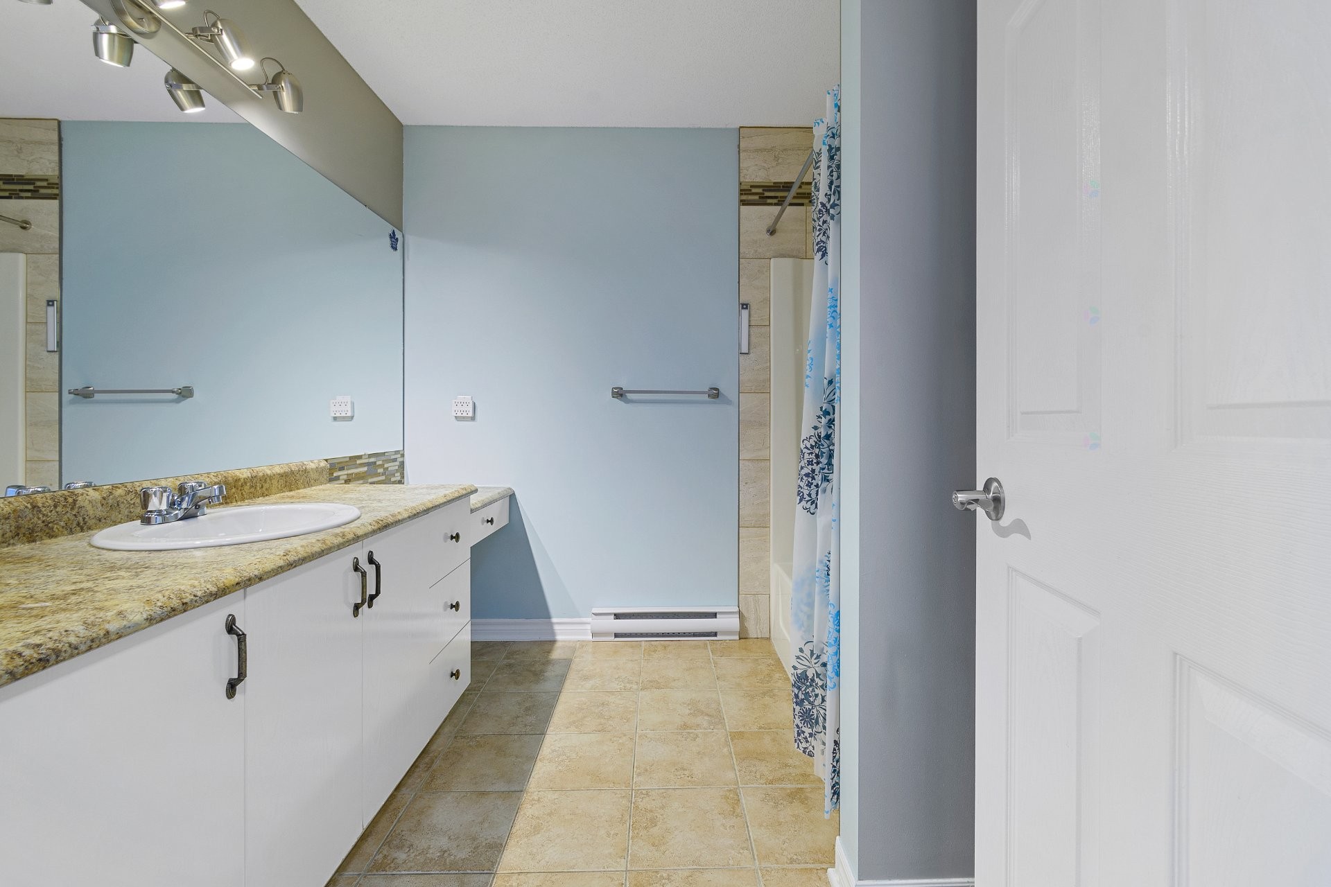 









958


Boul. du Plateau

, 3,
Gatineau (Aylmer),




QC
J9J0B9

