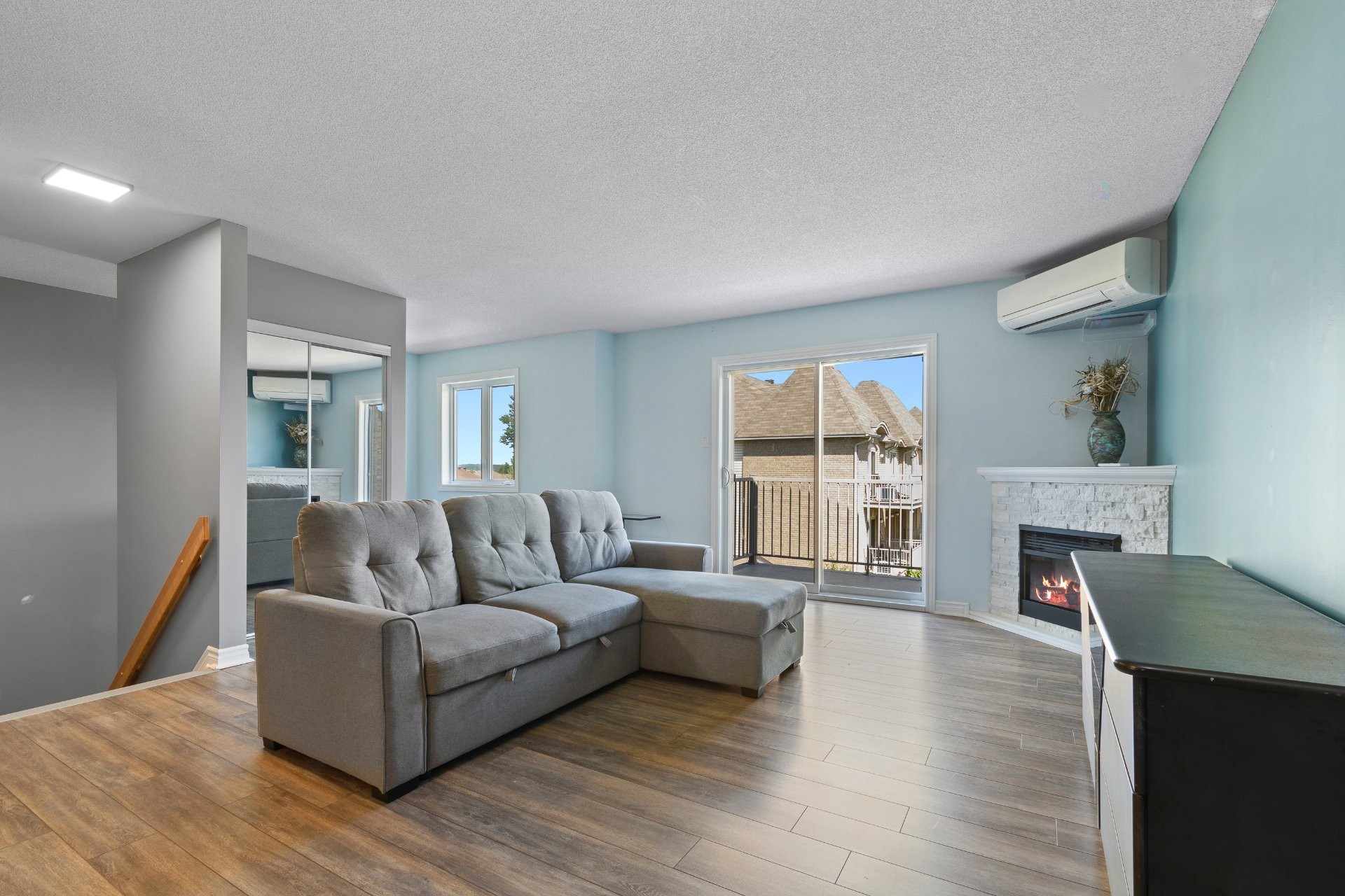 









958


Boul. du Plateau

, 3,
Gatineau (Aylmer),




QC
J9J0B9

