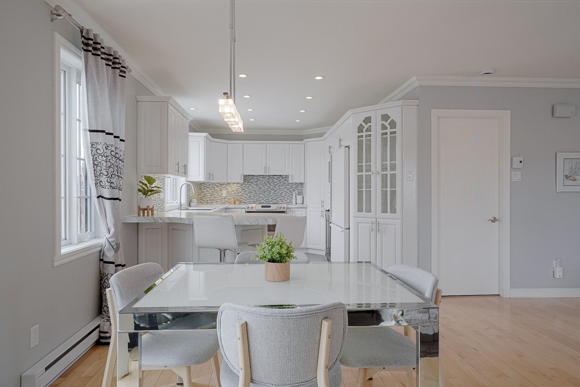 









67


Rue Lise

,
Repentigny (Le Gardeur),




QC
J5Z3P5

