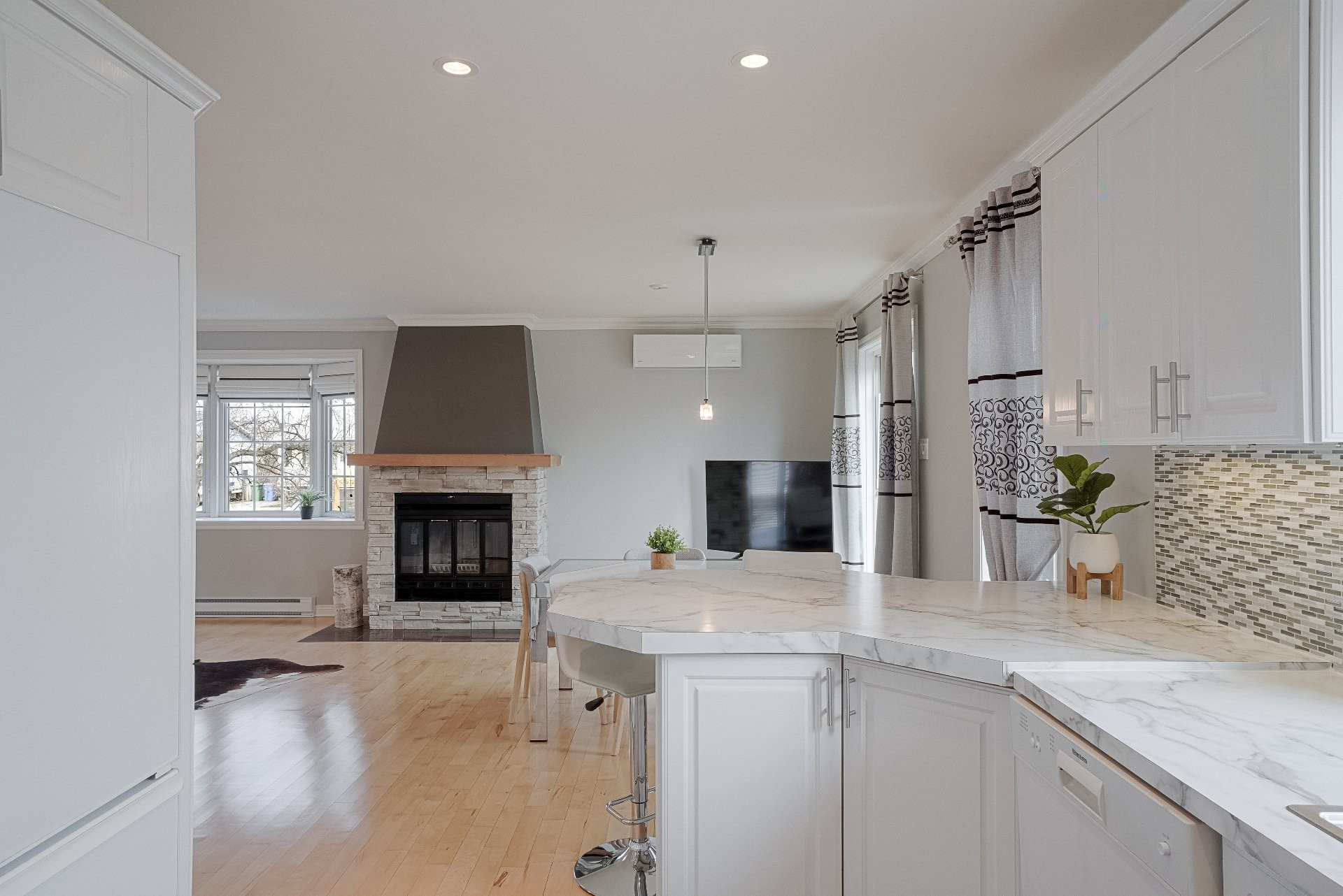 









67


Rue Lise

,
Repentigny (Le Gardeur),




QC
J5Z3P5

