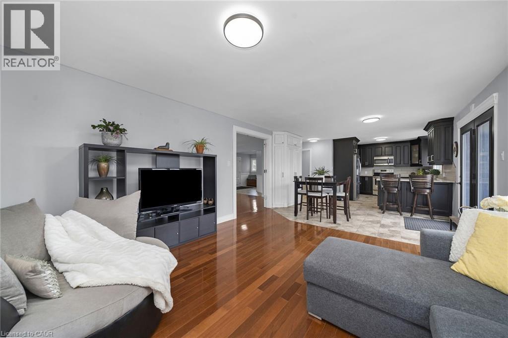 












5022 SIXTH Line

,
Erin,




Ontario
N0B1T0

