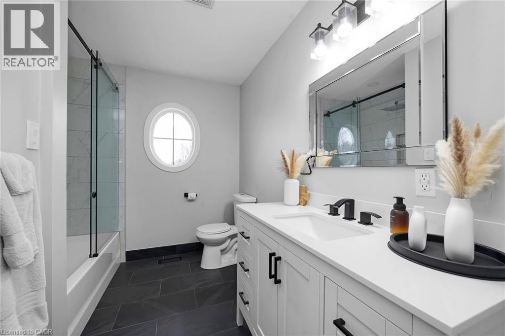 












5022 SIXTH Line

,
Erin,




Ontario
N0B1T0

