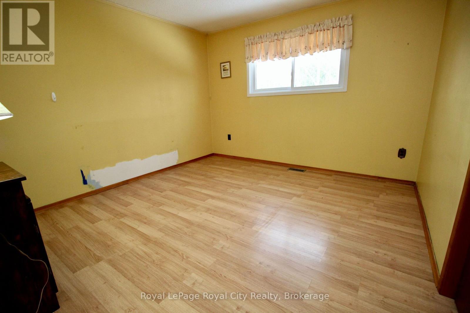 












3527 6 HIGHWAY

,
Northern Bruce Peninsula,




Ontario
N0H1W0

