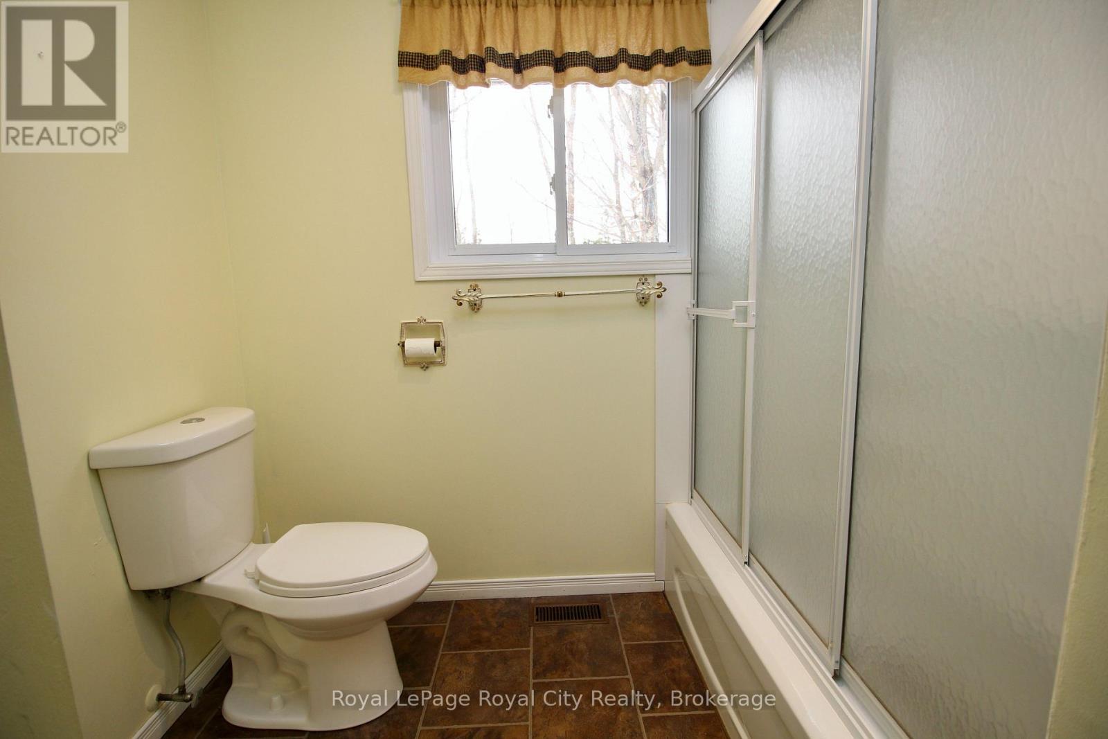 












3527 6 HIGHWAY

,
Northern Bruce Peninsula,




Ontario
N0H1W0

