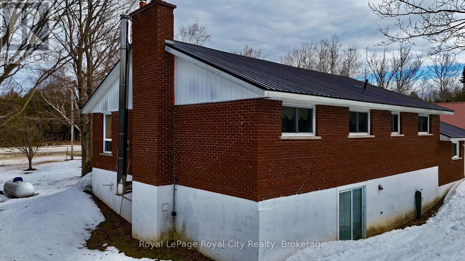 












3527 6 HIGHWAY

,
Northern Bruce Peninsula,




Ontario
N0H1W0

