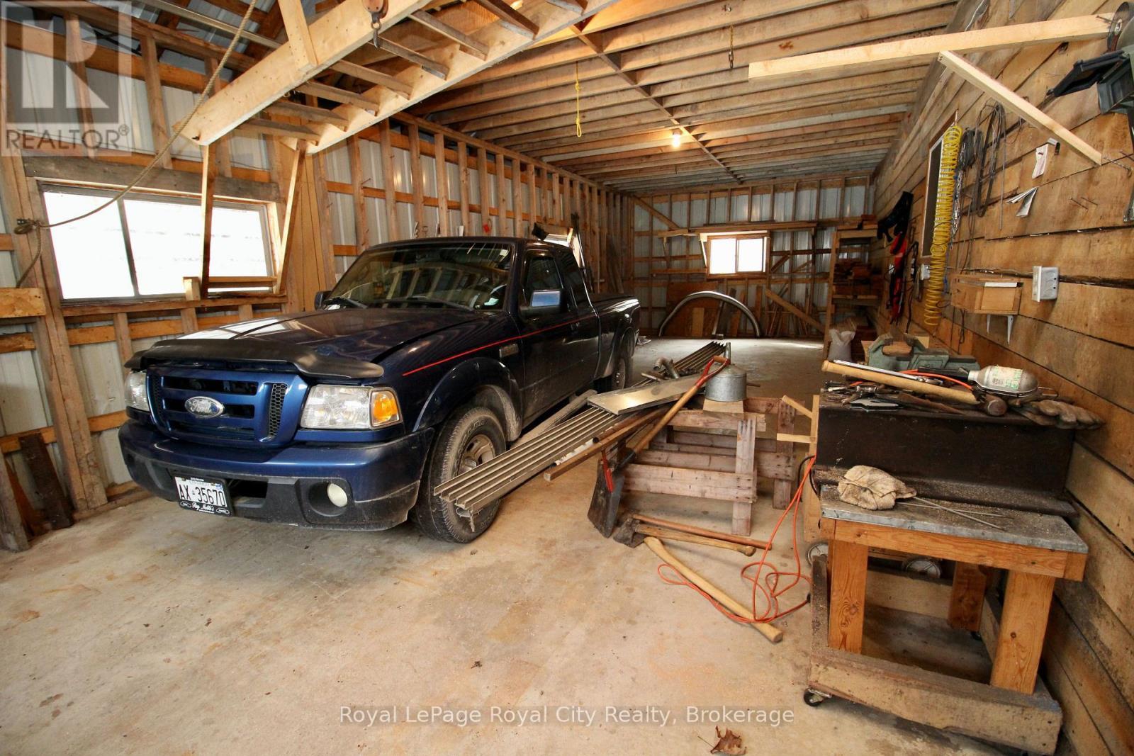 












3527 6 HIGHWAY

,
Northern Bruce Peninsula,




Ontario
N0H1W0

