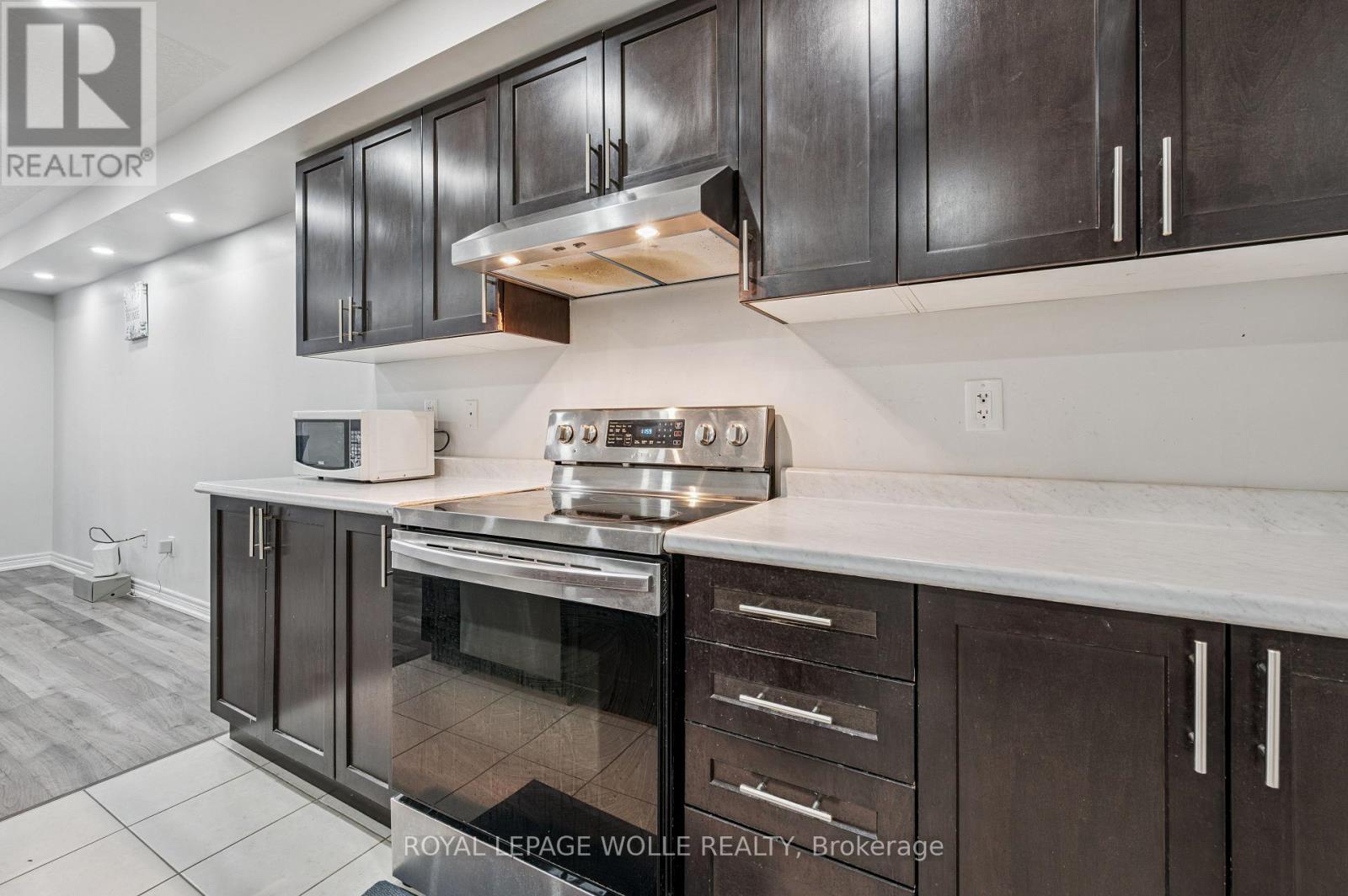 












390 LINDEN DRIVE

,
Cambridge,




Ontario
N3H0C6

